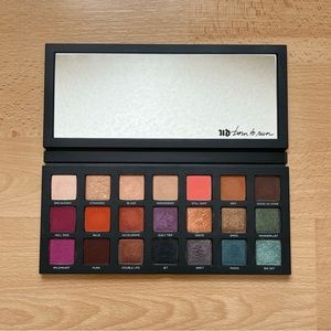 Urban Decay Born to Run Eyeshadow Palette